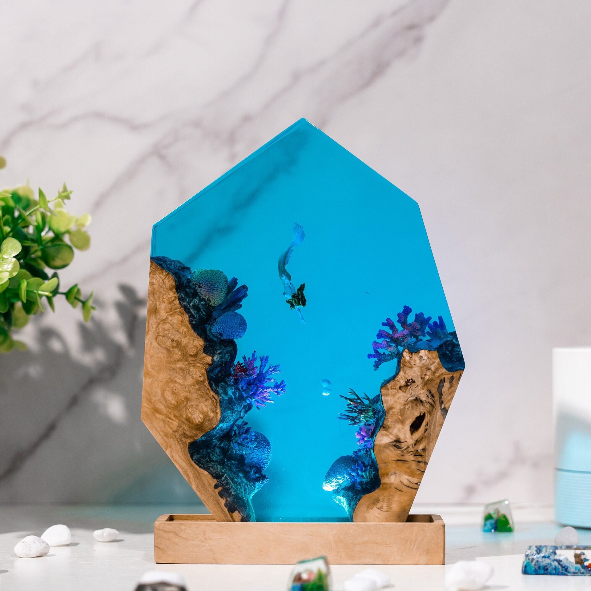 Resin Artist - Customized Items Resin Table Light Fantasy