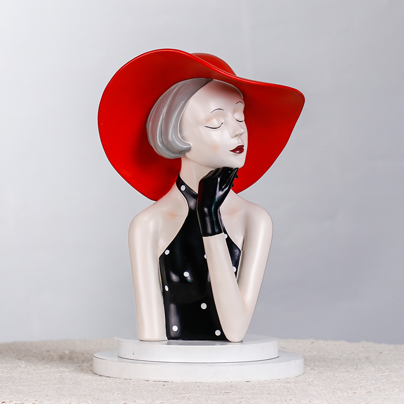 Instagram Style Girl Sculpture - đánh giá và giá Resin Art Instagram